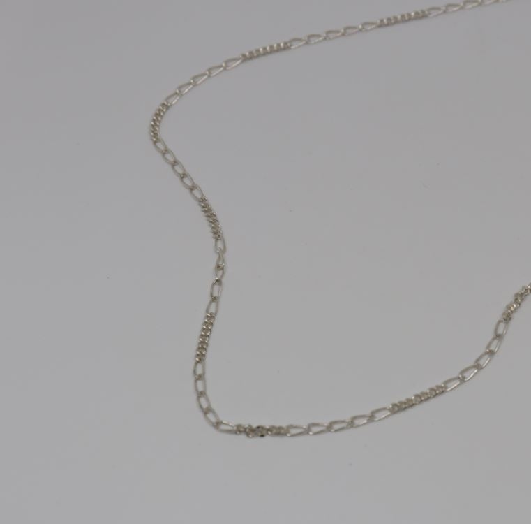 Lace chain necklace